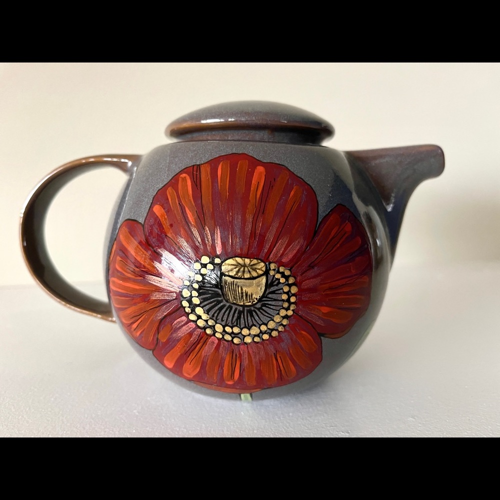 Hand Painted Poppy Teapot by artist Ricki Oltean